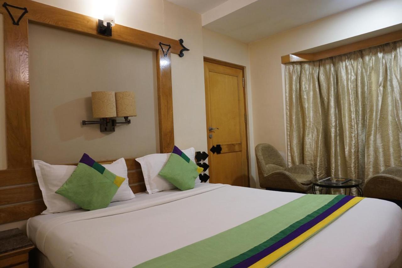 Deccan 8 Pune Exterior photo
