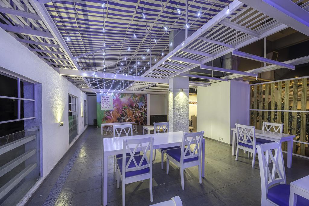 Deccan 8 Pune Exterior photo